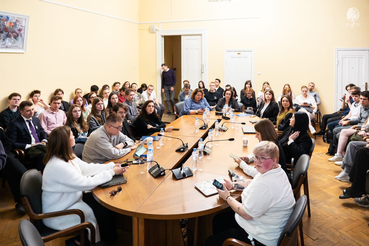 Преподаватели РГГУ — эксперты в своих областях