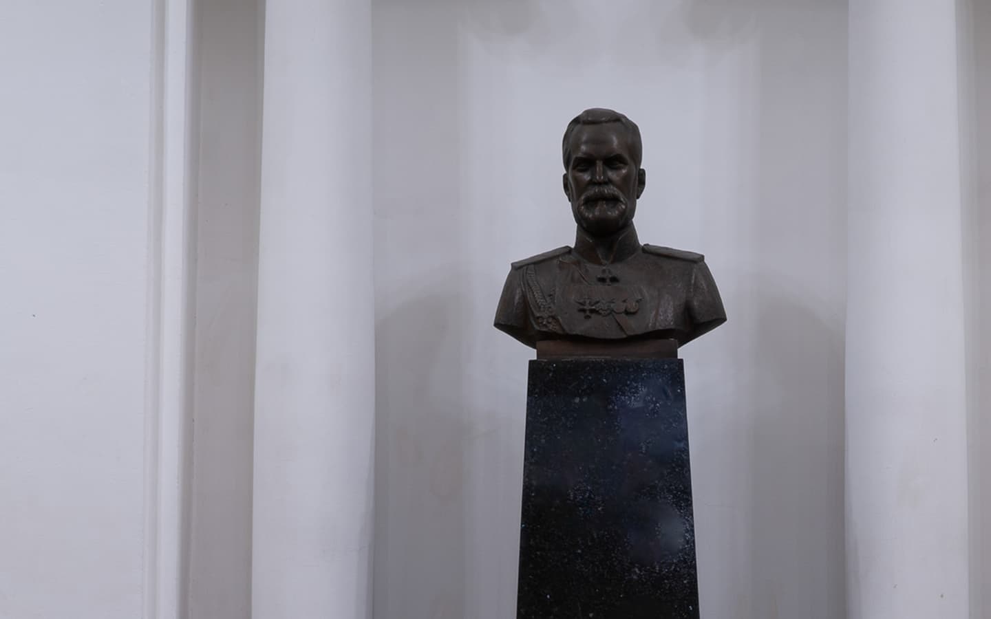 Бюст Альфонса Шанявского